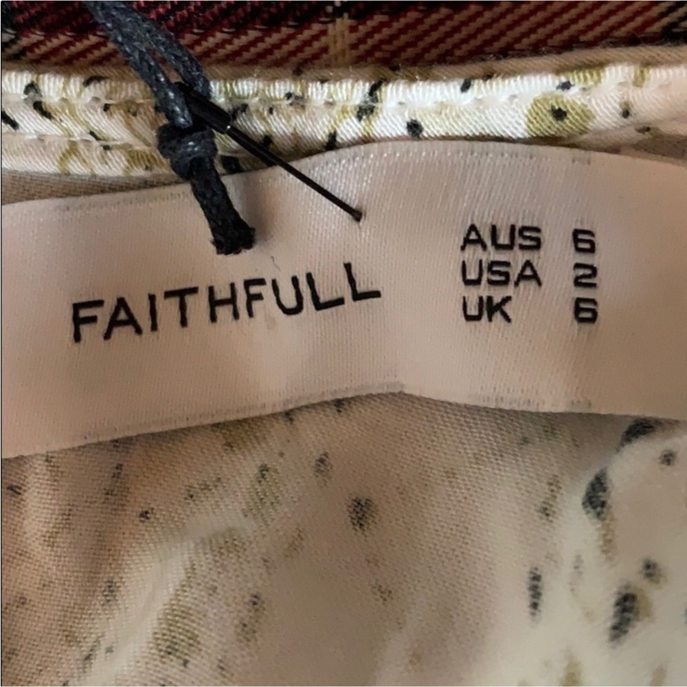 Faithfull the Brand Fox playsuit romper Oasis print Size XS New with tag - Picture 10 of 13